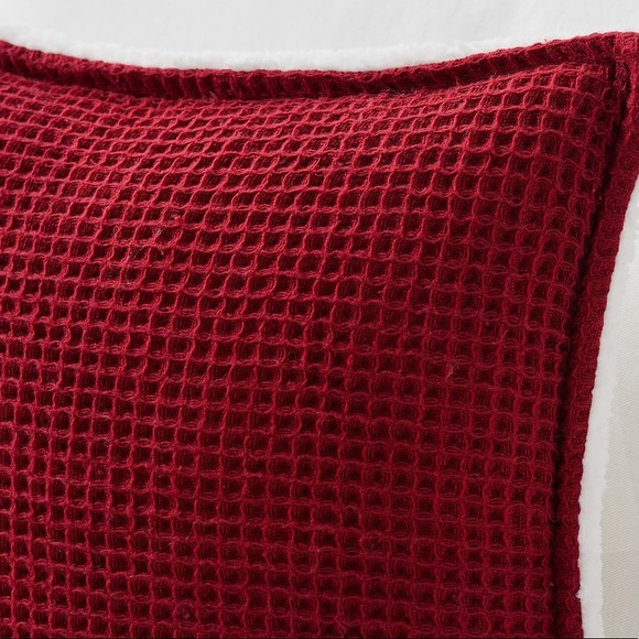 Pottery Barn Bedding Pottery Barn Waffle With Sherpa Back Pillow